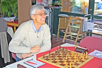 Frank Neumann und Anton Bulygin (Brett 3 + 4) Andreas Lenk an Brett 5